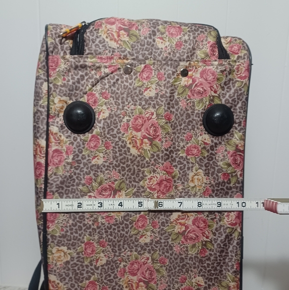 Rolling Duffle Bag - Picture 15 of 15